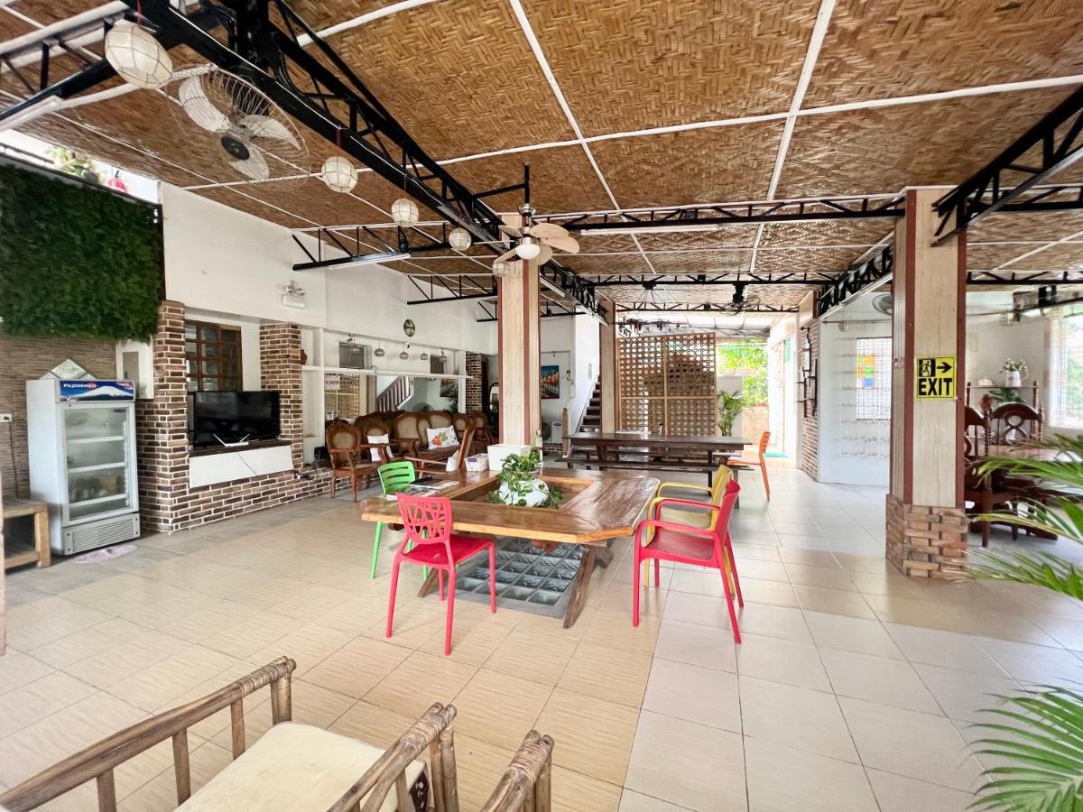 לגאזפי Balai Tinay Guesthouse מראה חיצוני תמונה